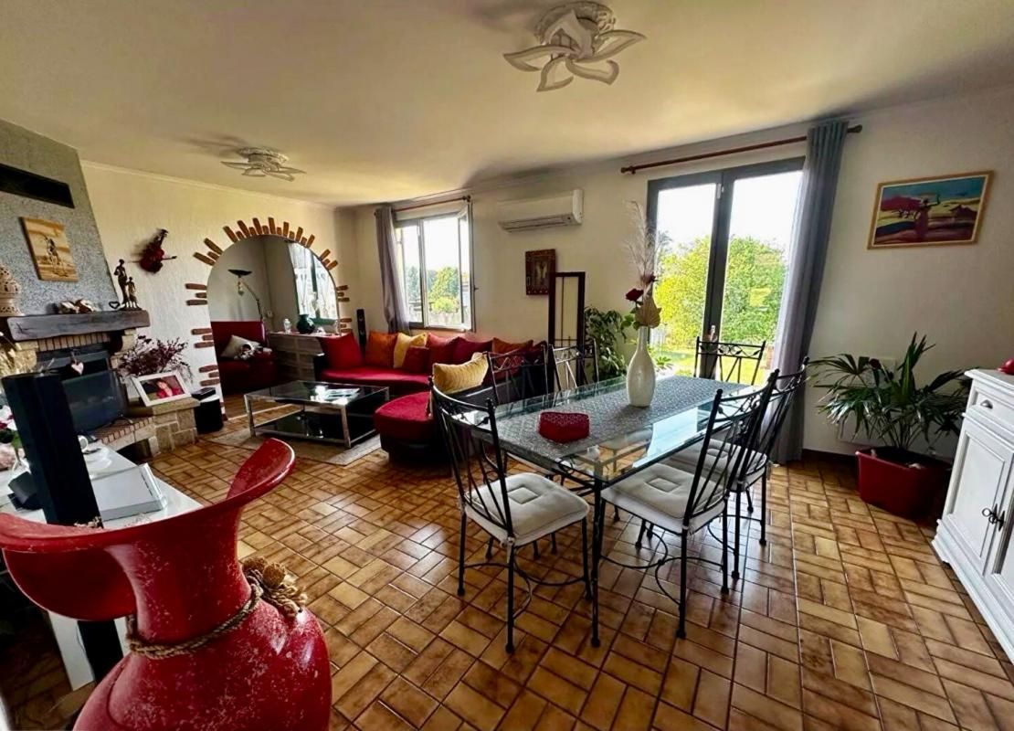 VILLENEUVE-SUR-YONNE Maison Villeneuve Sur Yonne 5 pièce(s) 135 m2 4