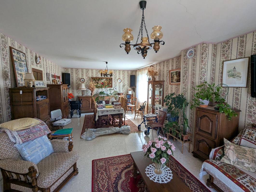 LA LOUPE Maison Centre-Ville ? 3 chambres, véranda, jardin 4