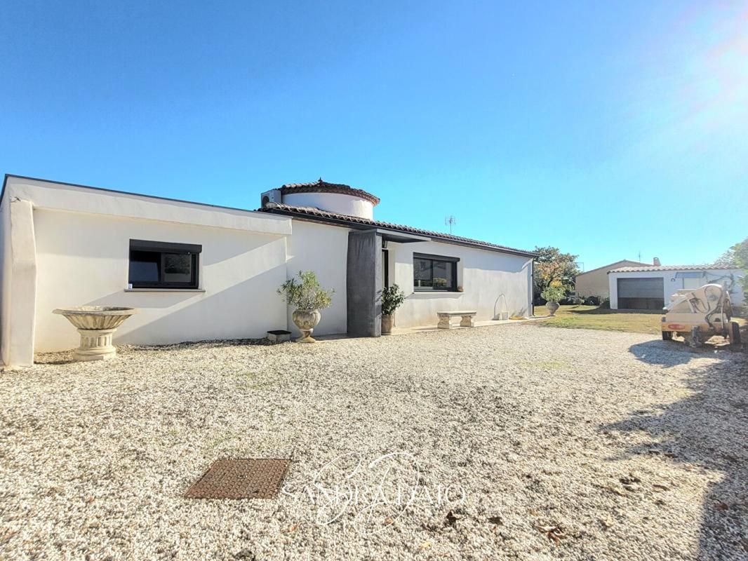 VILLEMOUSTAUSSOU MAISON VILLEMOUSTAUSSOU - PLAIN PIED- 3 CHAMBRES - 1 STUDIO INDEPENDANT - CLIMATISATION - PISCINE - GARAGE 3