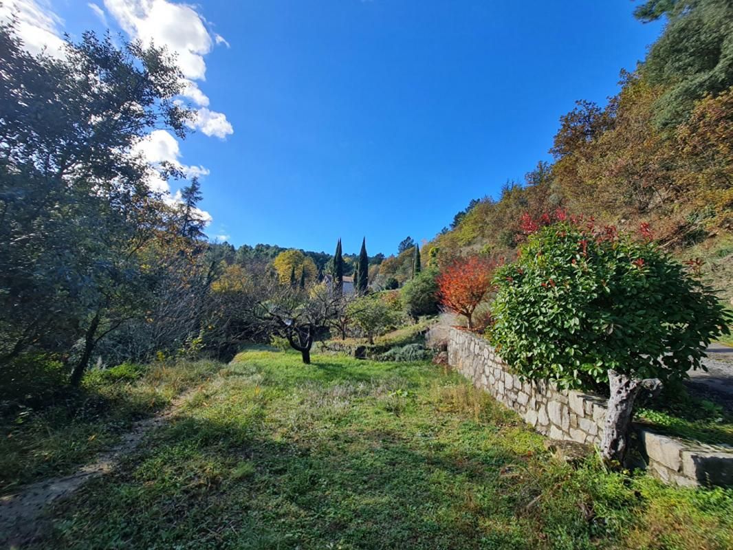 SAINT-AMBROIX Maison de charme sur plus de 4 hectares entre St-Ambroix et Bessèges 4