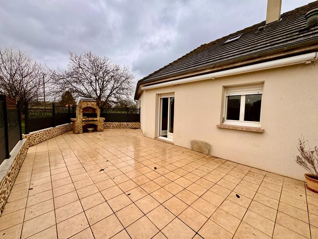 SAINCAIZE-MEAUCE Maison 4 chambres, dépendances et grand terrain 3