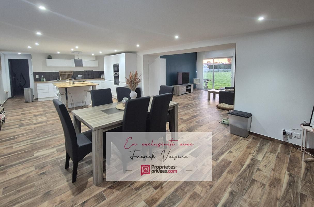 SAINT-PROUANT Maison de bourg A VENDRE en Exclusivité à Saint Prouant avec 3 chambres sur un terrain de 880 m2 env 2