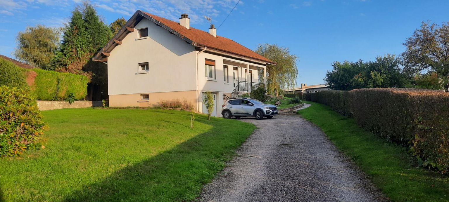 DARNEY Maison Darney 5 pièce(s) 99 m2 2