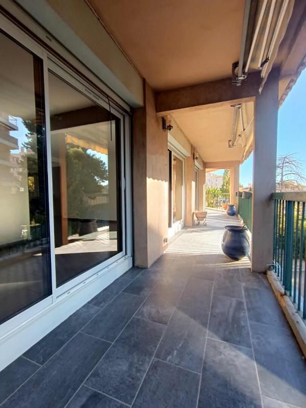 ISTRES Appartement Istres 4 pièce(s) 95 m2 avec Balcon 2