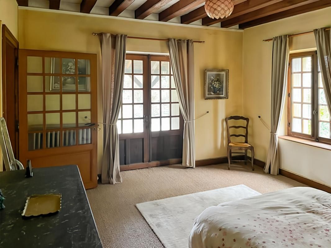 MONTGIVRAY Élégante propriété 252m2 avec parc arboré, piscine à Montgivray 4