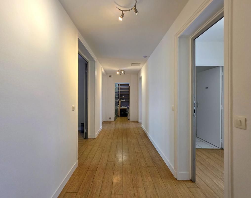 LE VESINET Appartement de 3 pièces en centre ville 3