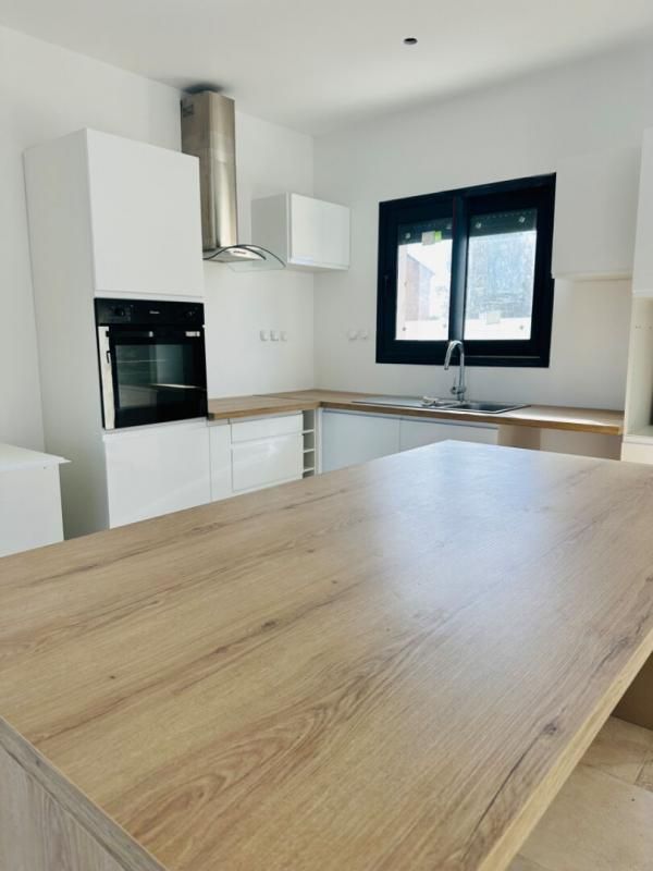 VENDRES VILLA T5 4 Chambres 3