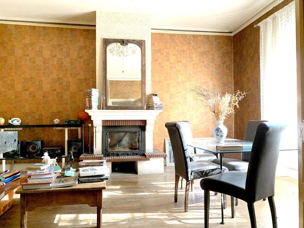 SAUZET Maison de village 240 m², 6 chambres, avec jardin et local commercial 3