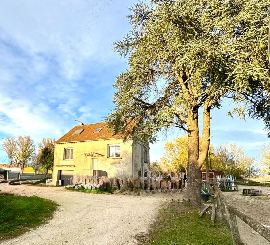 REBAIS Maison 6 pièce(s) 100 m2 + 60 M2 2