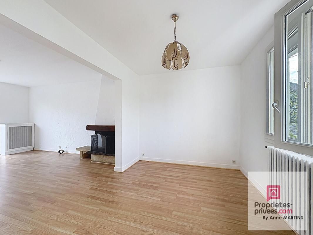 VIRY-CHATILLON Maison Viry Chatillon 6 pièce(s) + annexes habitables 4