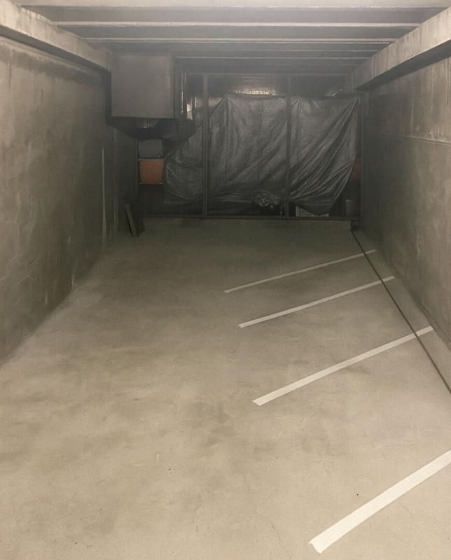 PARIS-11E-ARRONDISSEMENT Parking boxe - Motos, stockage - Paris 11 - VOLTAIRE, CHARONNE, BASTILLE 2