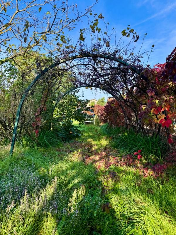 CHASSIEU Terrain Chassieu 897m2 1