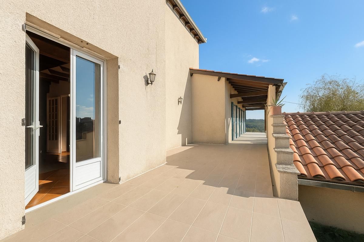 MONTVALEN À VENDRE Maison 8 pièces de 175 m2 sur parcelle de 3500 m2 à Montvalen 81630 3