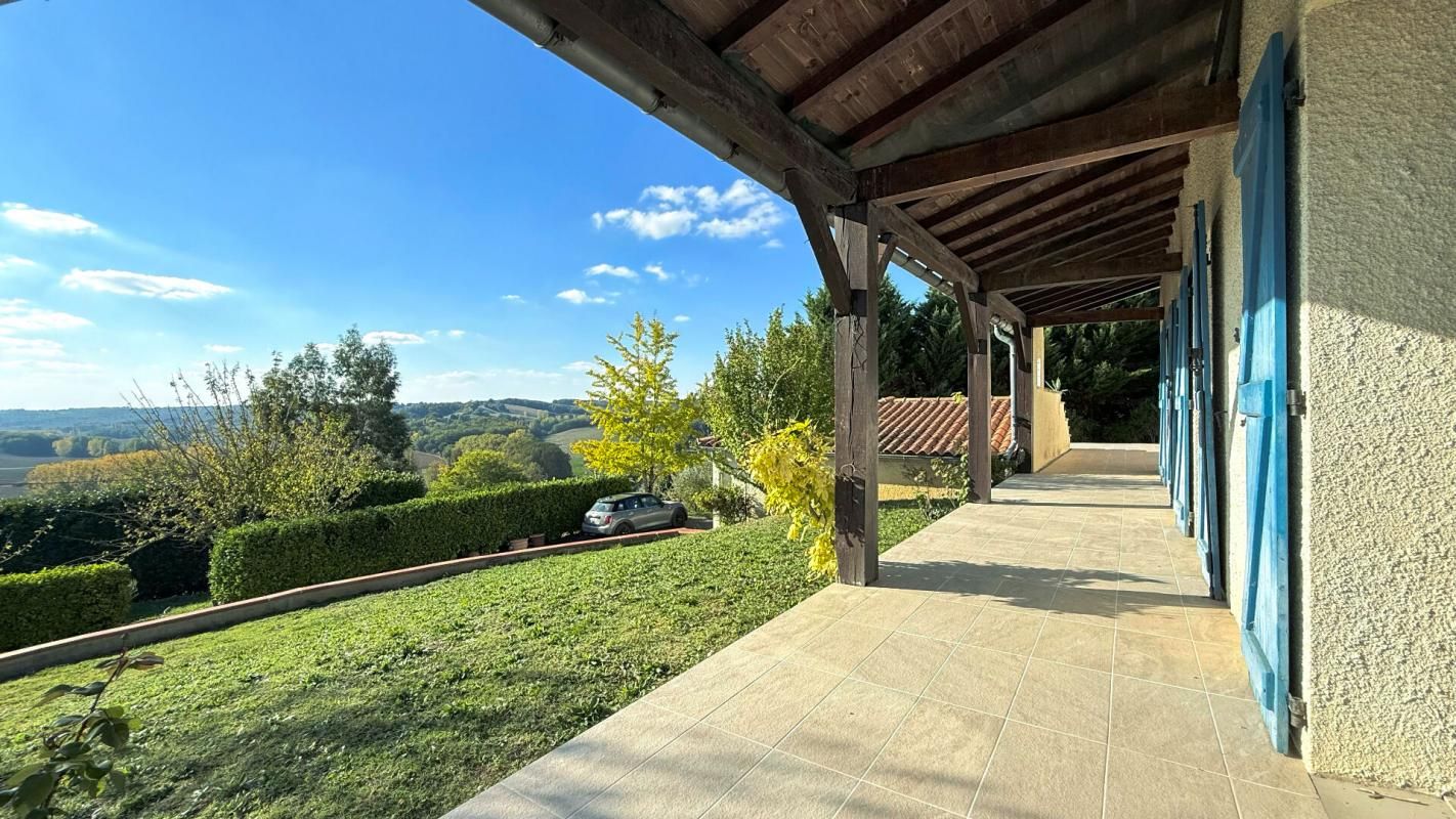 MONTVALEN À VENDRE Maison 8 pièces de 175 m2 sur parcelle de 3500 m2 à Montvalen 81630 4