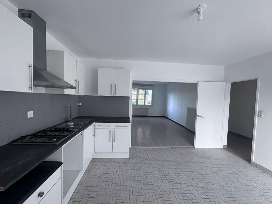 LA PLAINE-SUR-MER Le Cormier   Maison traditionnelle 2