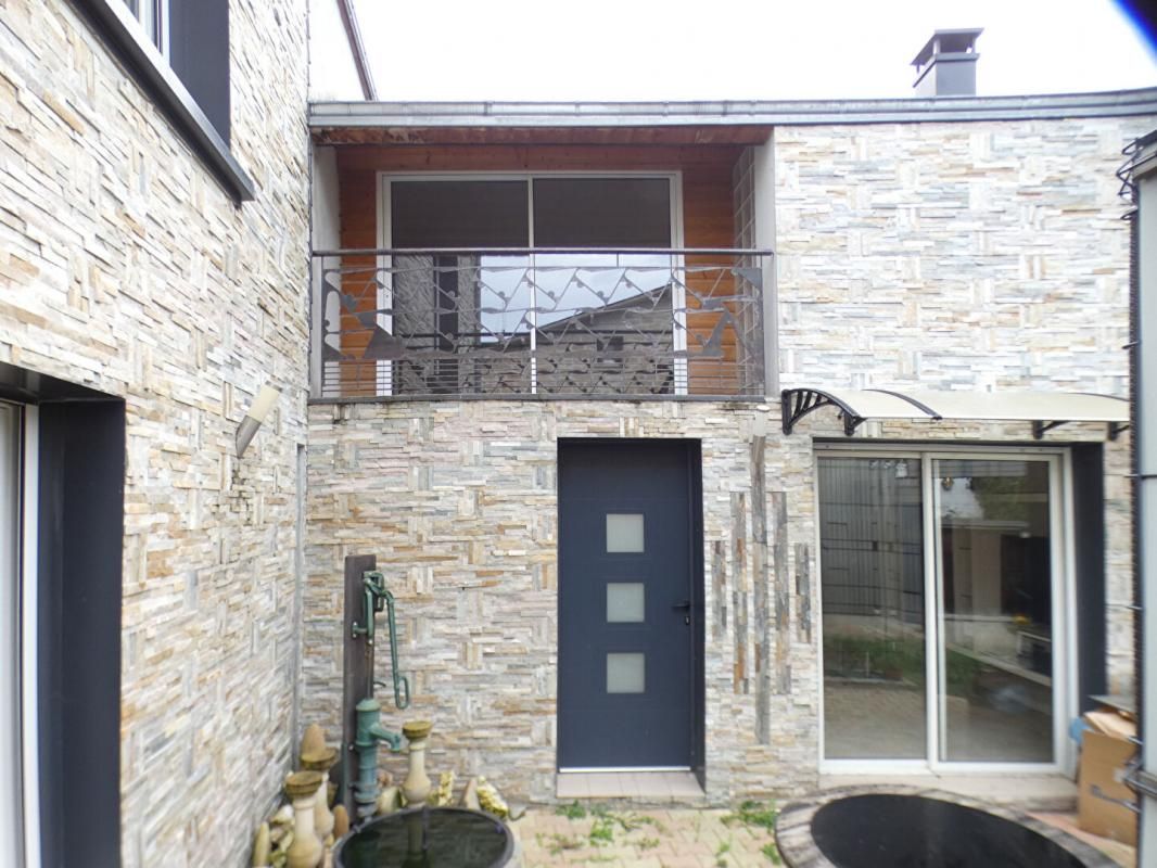 BRIVE-LA-GAILLARDE Maison Brive La Gaillarde, secteur campus universitaire, 3 chambres et grand garage 2