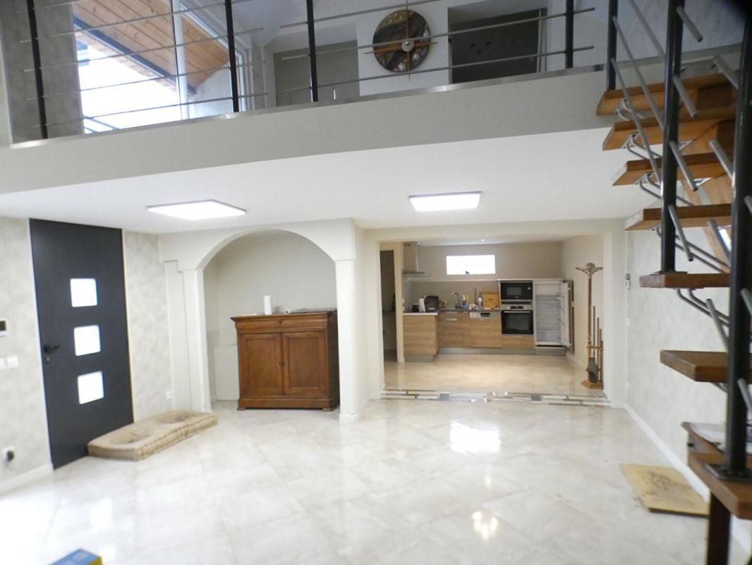 BRIVE-LA-GAILLARDE Maison Brive La Gaillarde, secteur campus universitaire, 3 chambres et grand garage 4