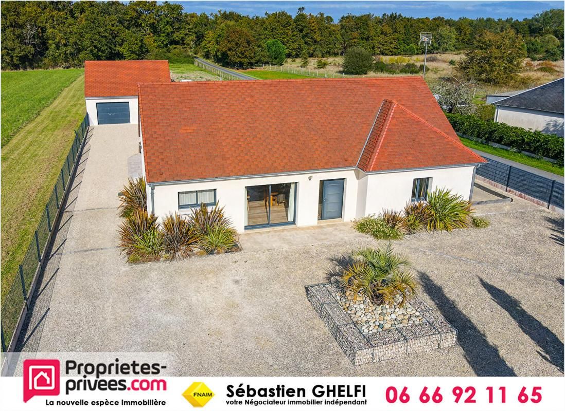 COUR-CHEVERNY maison de plain-pied avec 3 chambres-garage-appentis-terrain de 2880 m² 1