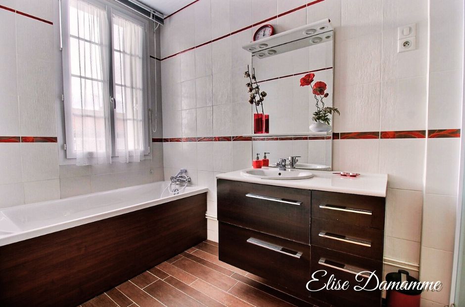 LE HAVRE LE HAVRE, place de Graville - Maison de 107m² - 4 chambres - cave - garage 4