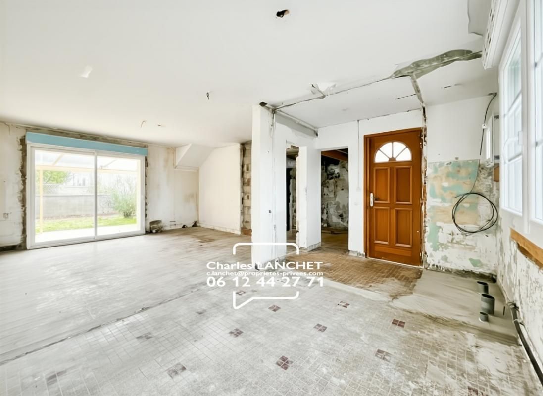 LA COURONNE Maison La Couronne à rénover 86 m2 2