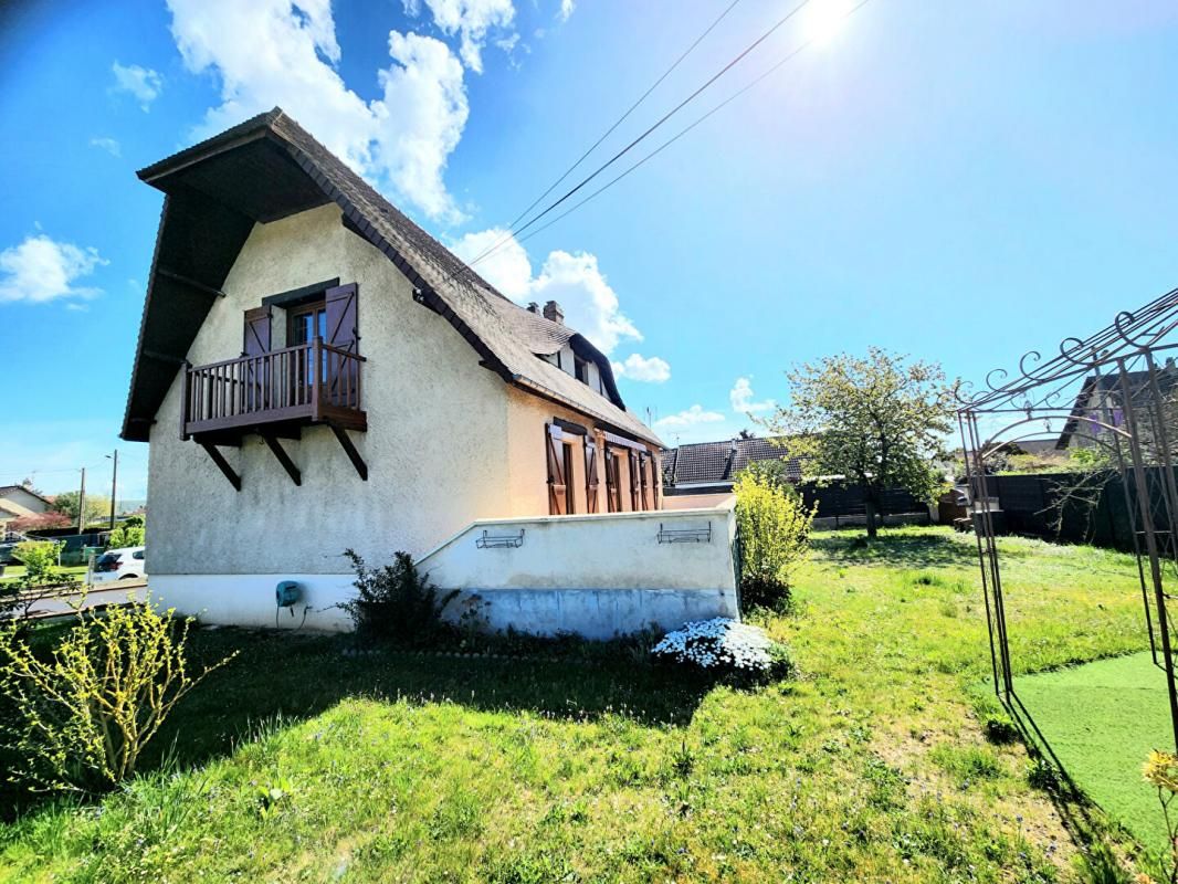 COURCELLES-SUR-SEINE Courcelles Sur Seine, Maison sur sous-sol total de 150 m2 - 5 chambres  + garage exterieur - sur un terrain plat de  716 m2 -  Prix :  272.000 4