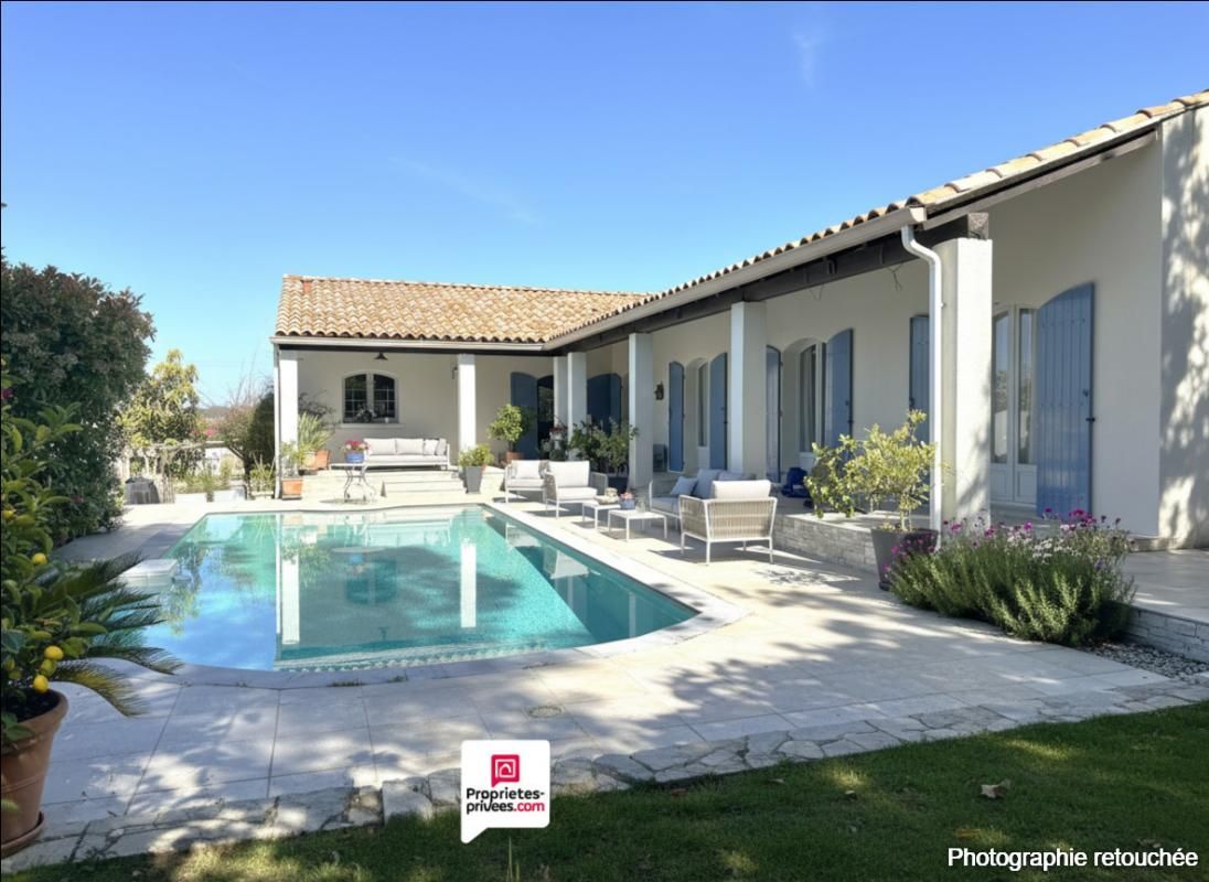 SAINT-AUNES Villa T7 SAINT AUNES  de 210m² avec vue imprenable et piscine 1