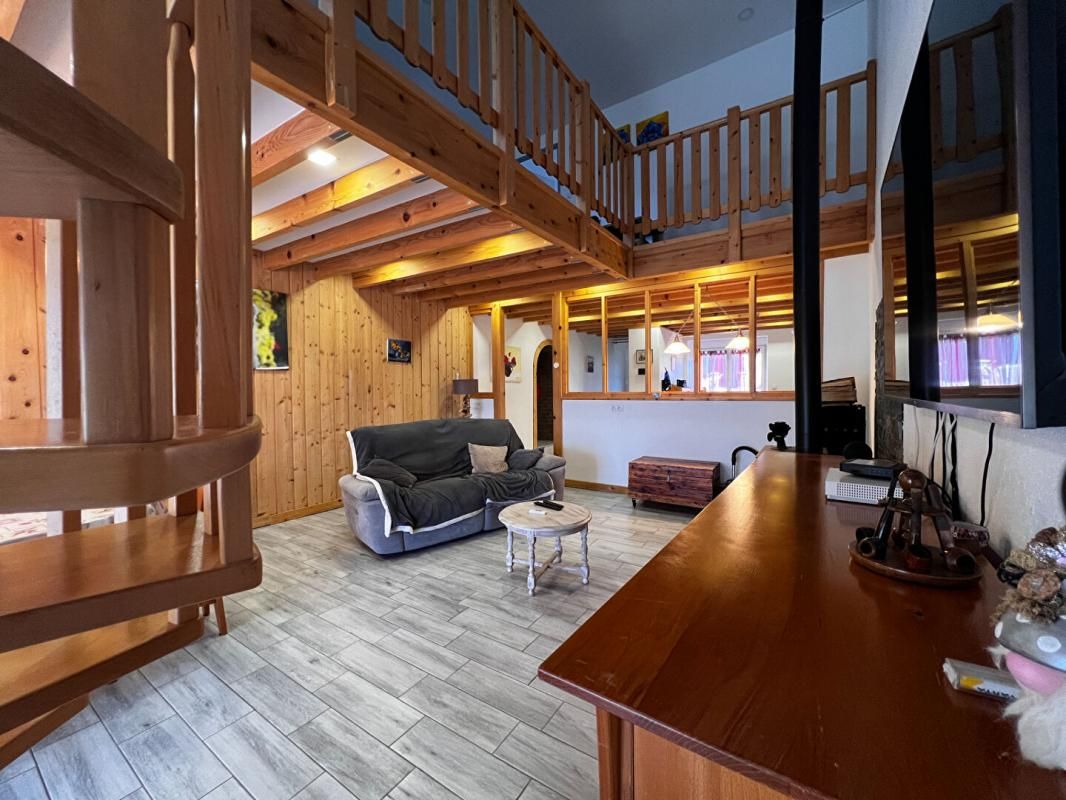 MEMBREY 70180 - MEMBREY - 168 m2 - 2 chambres - Prix : 160000  honoraires charge vendeur 3