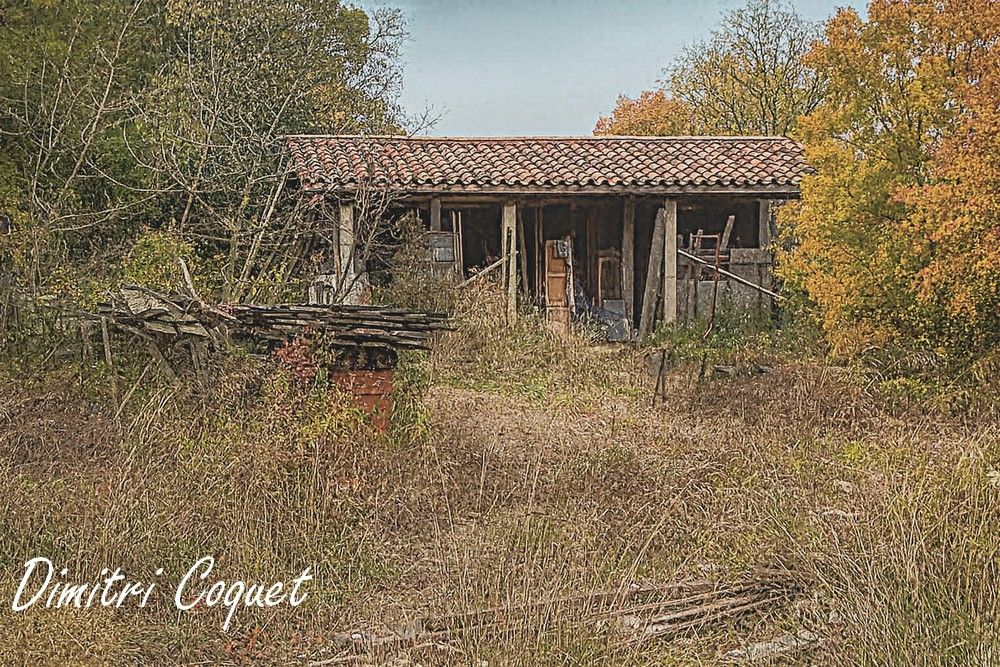 Mas de 50 m² sur terrain agricole