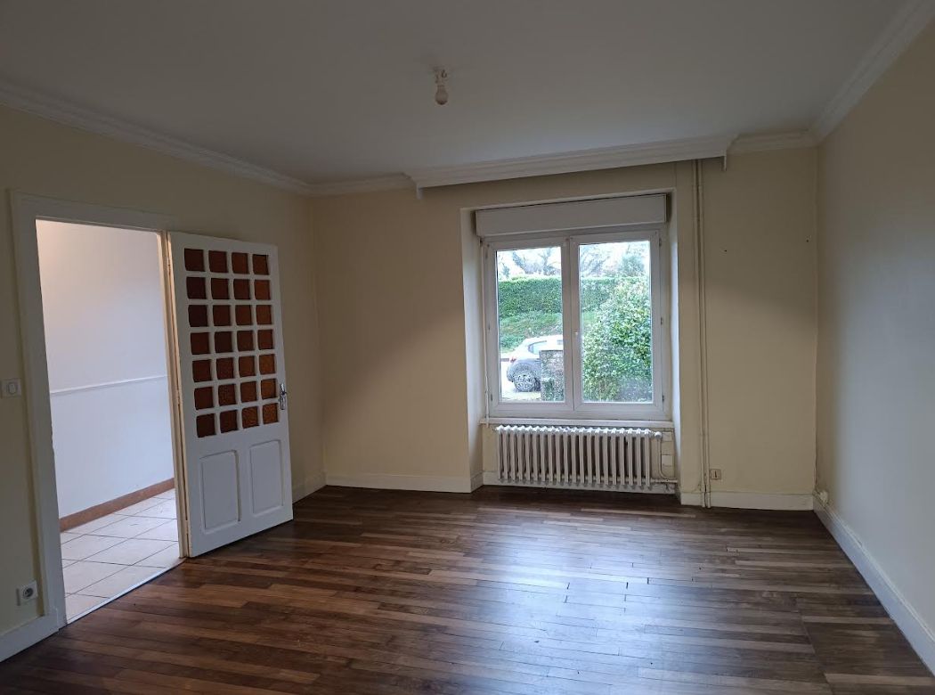 CHATEAUNEUF-DU-FAOU 29520 Laz maison 5 chambres sous sol complet électricité récente double vitrage tout à l'égout 4