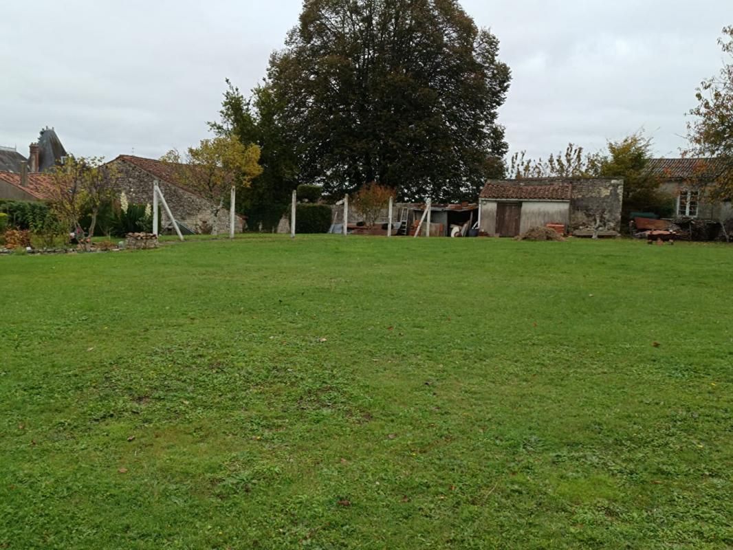 LA CAILLERE-SAINT-HILAIRE Maison La Caillere Saint Hilaire 4 pièce(s) 84 m2 2