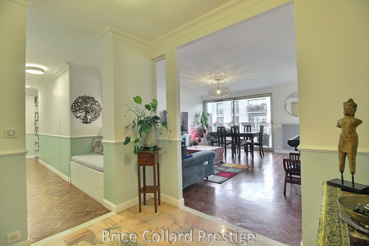 VERSAILLES 78000 VERSAILLES Appartement T5 4 chambres, balcon, parking double 1