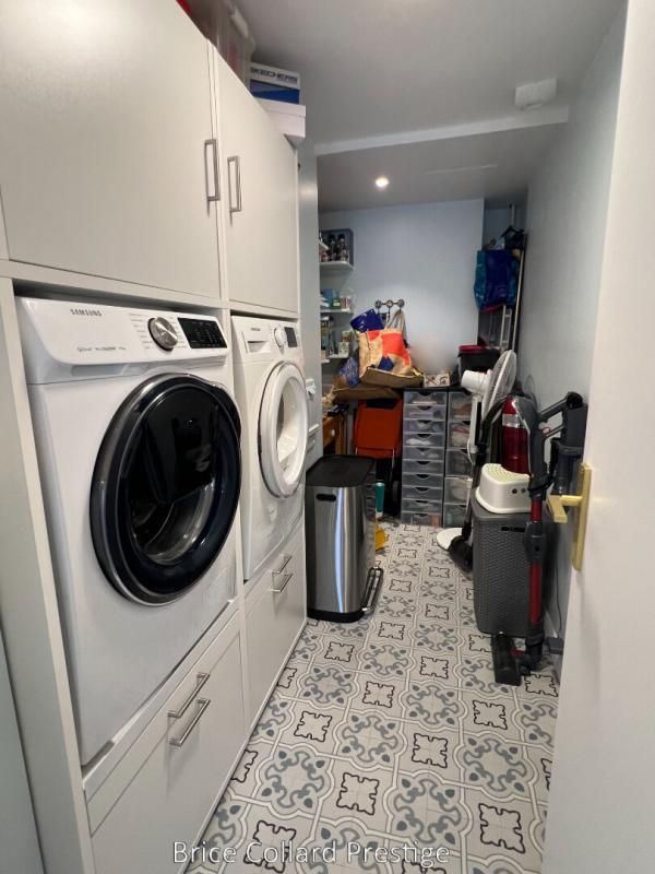 VERSAILLES 78000 VERSAILLES Appartement T5 4 chambres, balcon, parking double 4