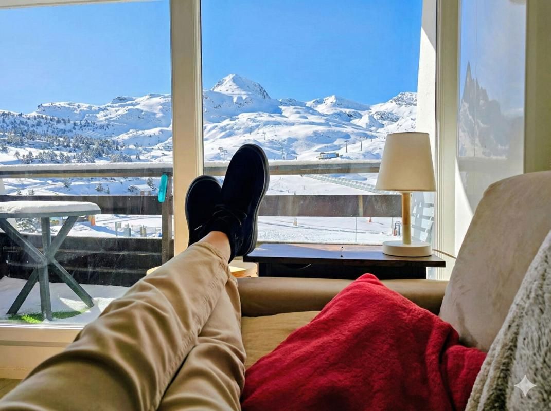 ARETTE La pépite de la Résidence Pescamou !! Studio rénové à vendre 1