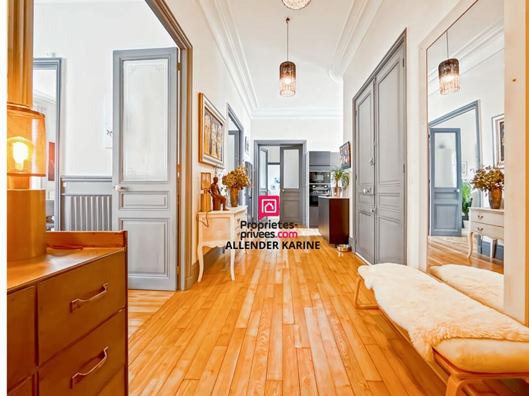 SENS Appartement Sens 5 pièce(s) 144.45 m2 1