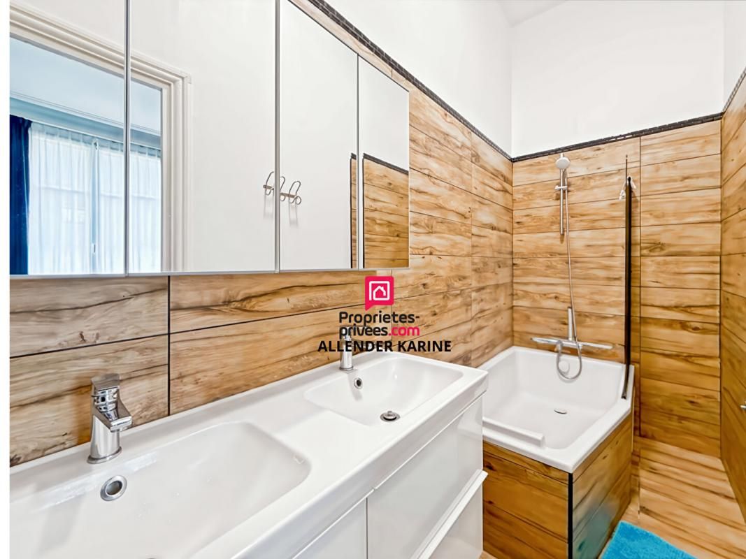 SENS Appartement Sens 5 pièce(s) 144.45 m2 4