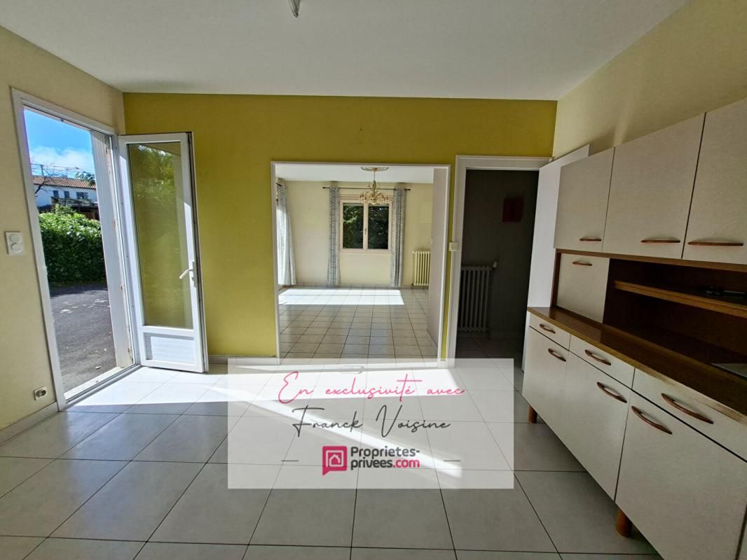 SAINT-MICHEL-MONT-MERCURE A VENDRE à Saint Michel Mont Mercure, maison de 93 m2 avec 4 chambres sur une parcelle de 1348 m2 3