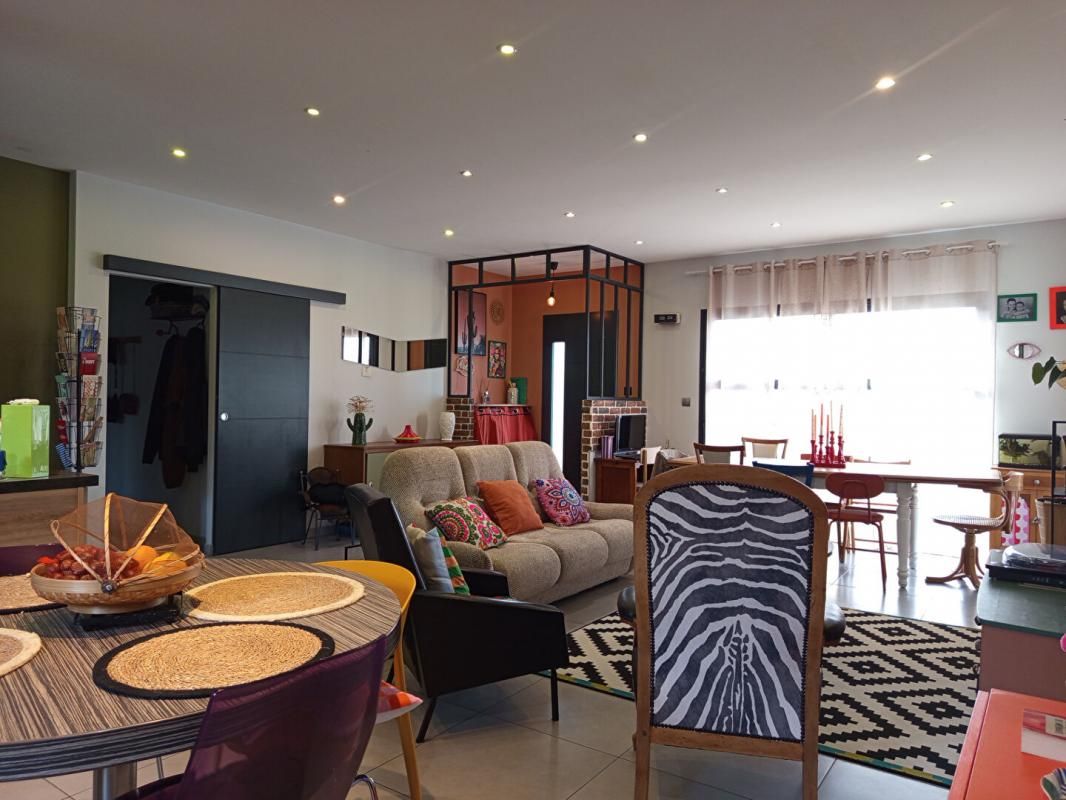 MONTSEGUR-SUR-LAUZON Villa Plain Pied 98m² sur terrain de 529m², Montségur sur Lauzon 279 000HAI 4