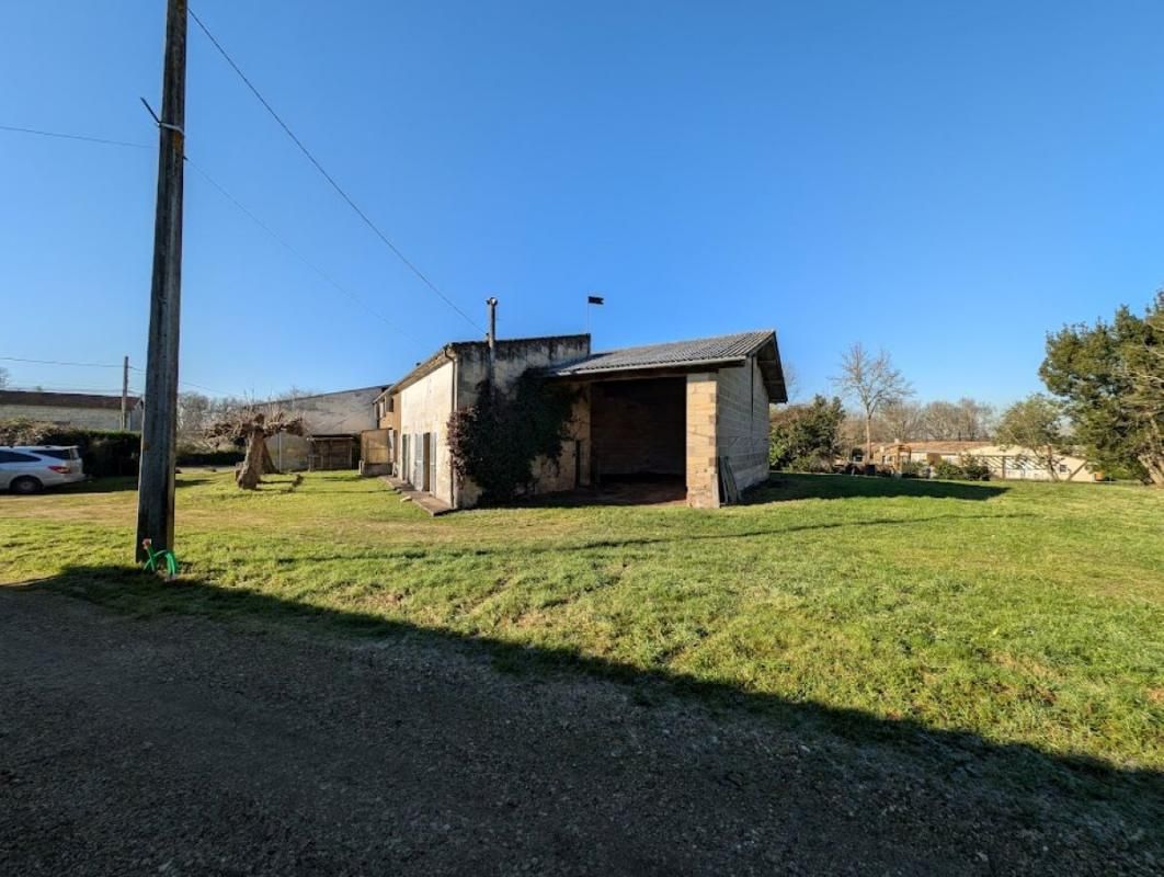 SAINT-DENIS-DE-PILE Maison en Pierre avec 1700 m2 4