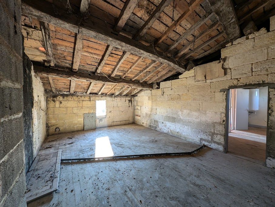 SAINT-DENIS-DE-PILE Maison plus terrain en deuxième ligne 4