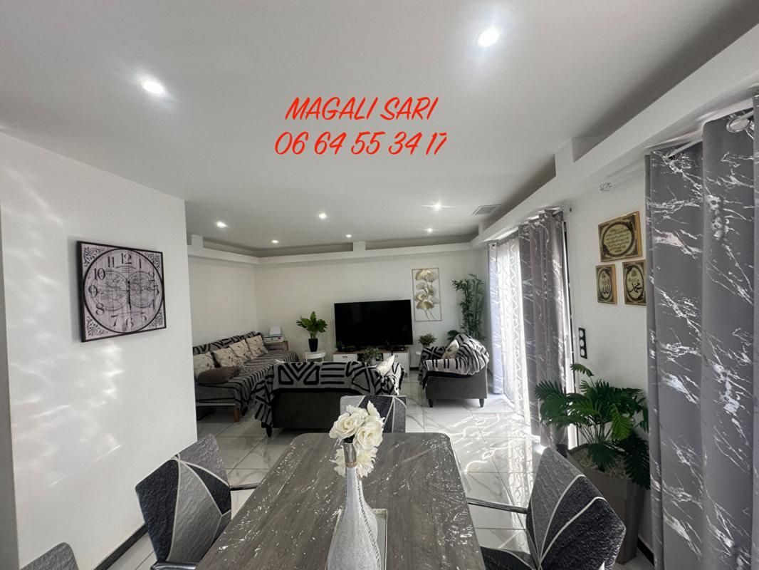 SALINDRES Villa Salindres 5 pièce(s) 90 m2 + Piscine 4