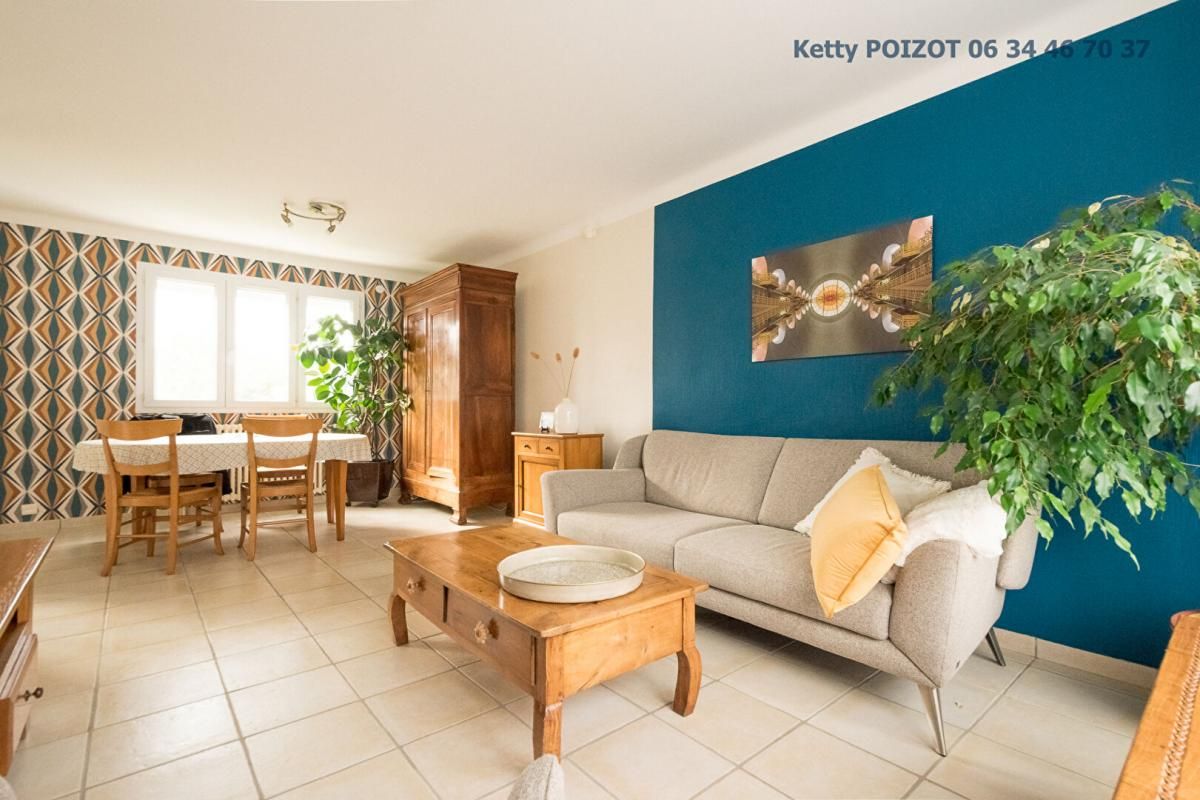 LA CHAPELLE-SUR-ERDRE Maison La Chapelle Sur Erdre  5 pièce(s) 100 m2 2