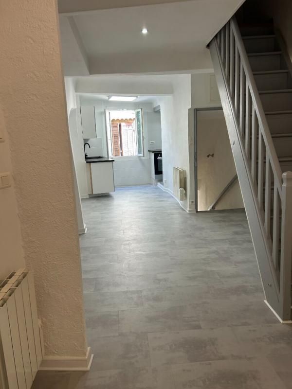 TOURVES TOURVES MAISON DE VILLAGE T3 avec cave 3