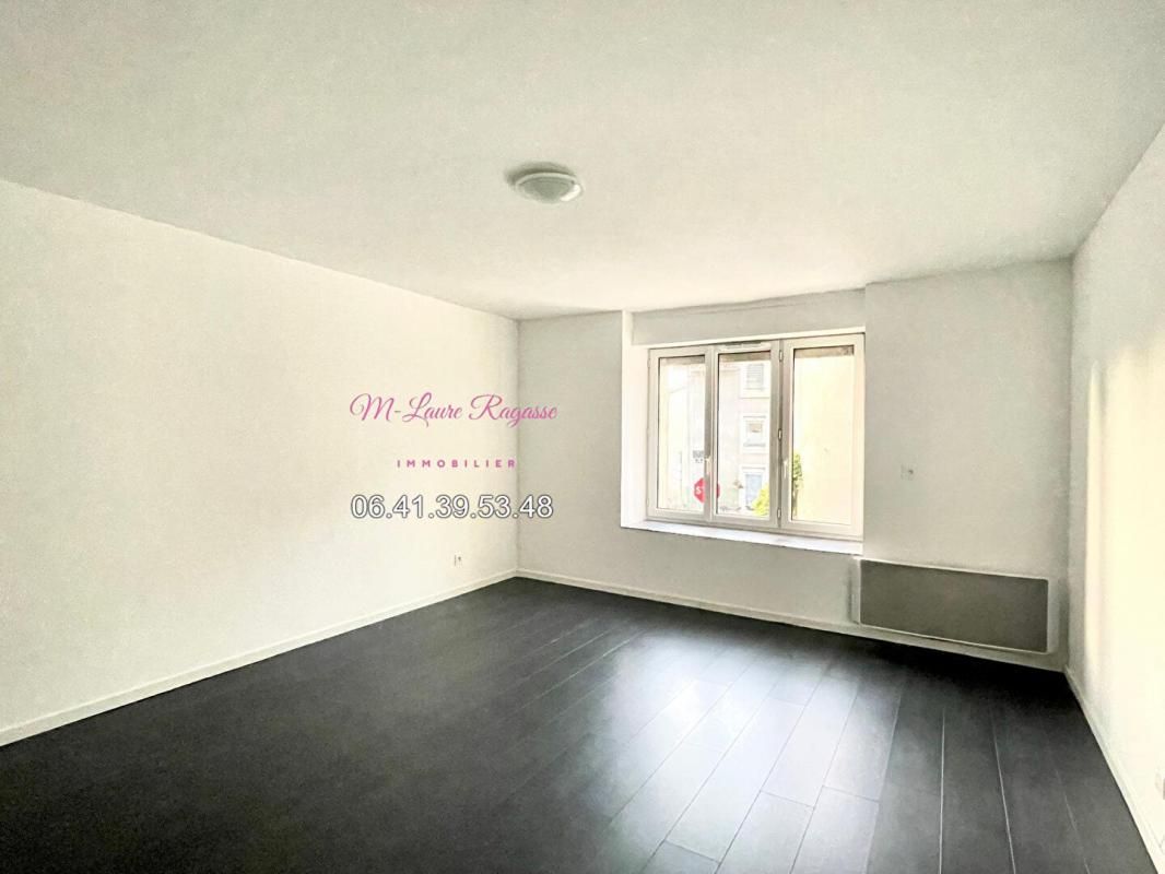 DARNEY Maison Darney 3 pièce(s) 91 m2 1