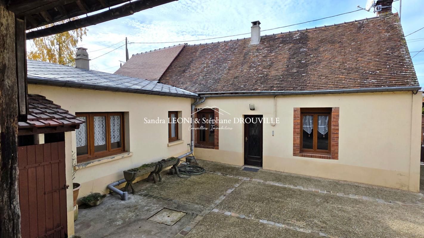 PROCHE JOUY - Maison 4 pièces 70 m²