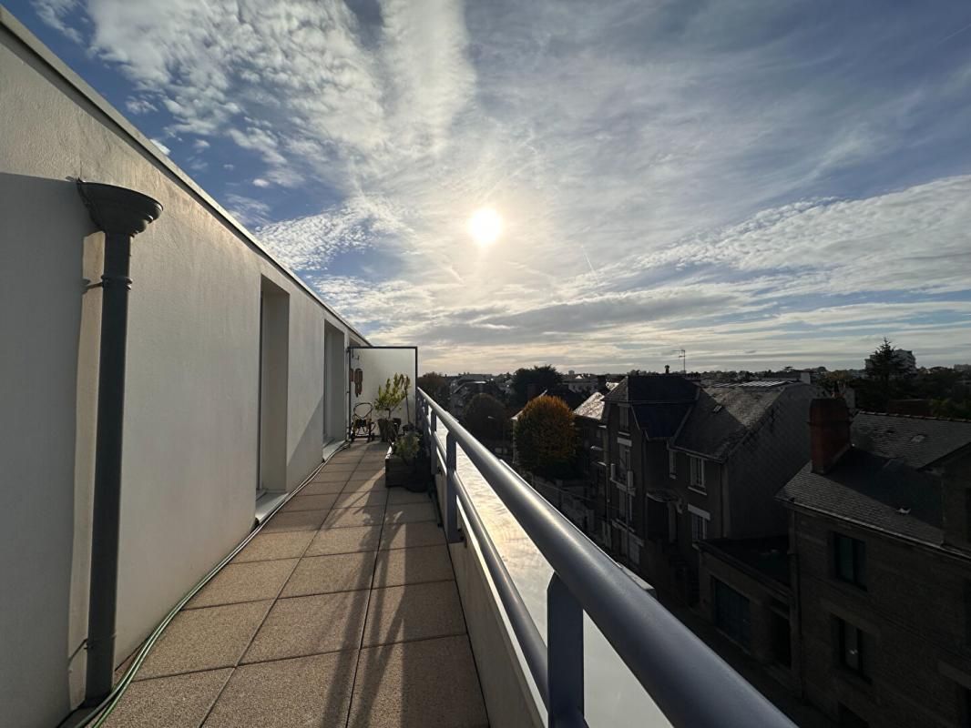 NANTES NANTES HAUTS PAVES - Terrasse de 60m² 4