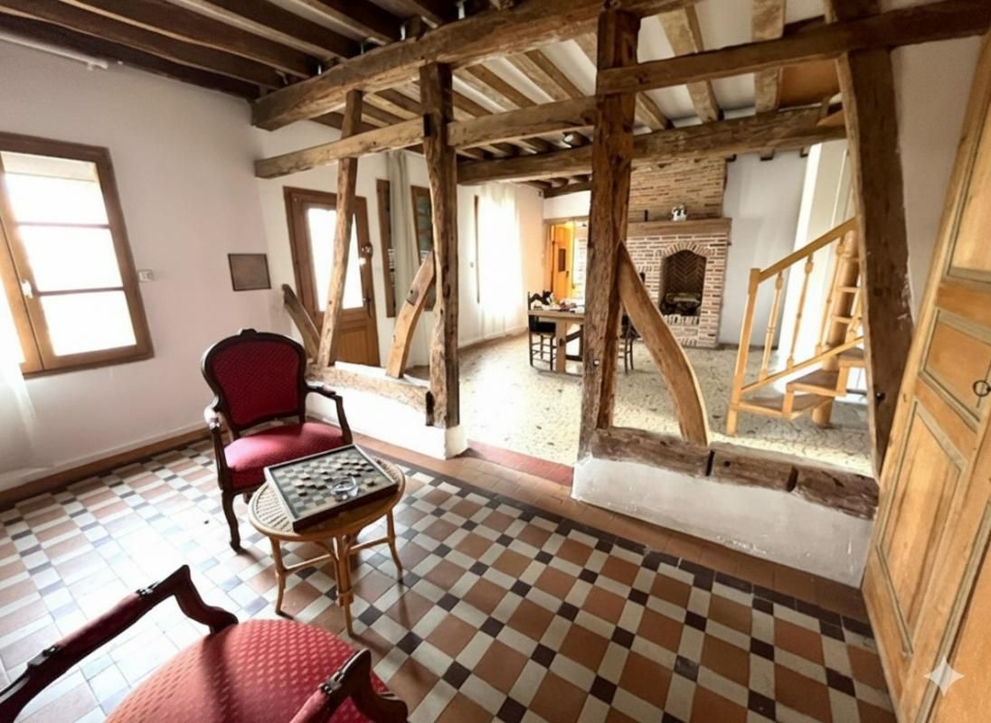 GOURNAY-EN-BRAY MAISON EN CENTRE VILLE DE GOURNAY EN BRAY 4/5 CHAMBRES 4