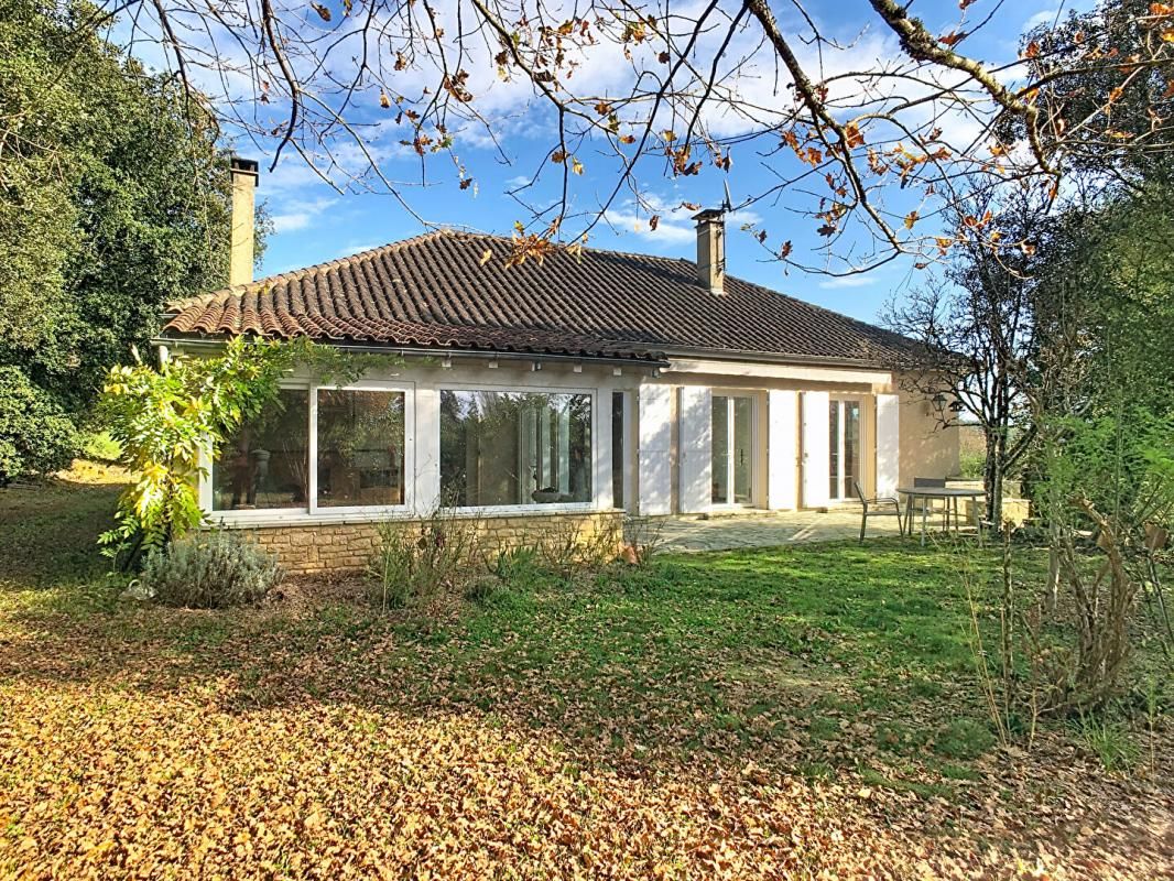 SARLAT-LA-CANEDA Maison 7 pièce(s) 128 m2 2