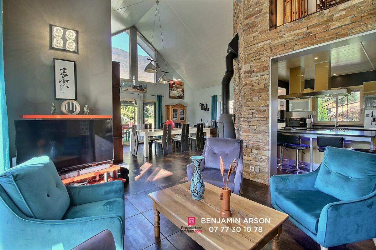 LE BOURGET-DU-LAC Maison Le Bourget Du Lac 8 pièces 177 m2 3