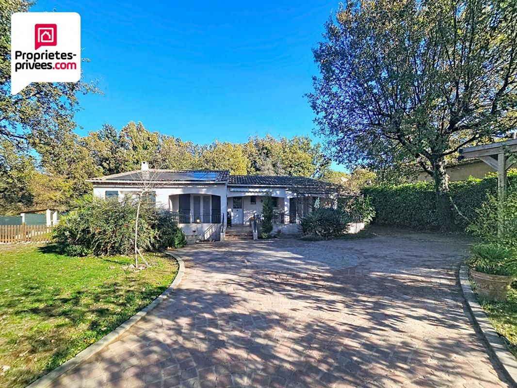 SAINT-CEZAIRE-SUR-SIAGNE VILLA DE PLAIN PIED  5 pièces 150 m2 AVEC PISCINE 1