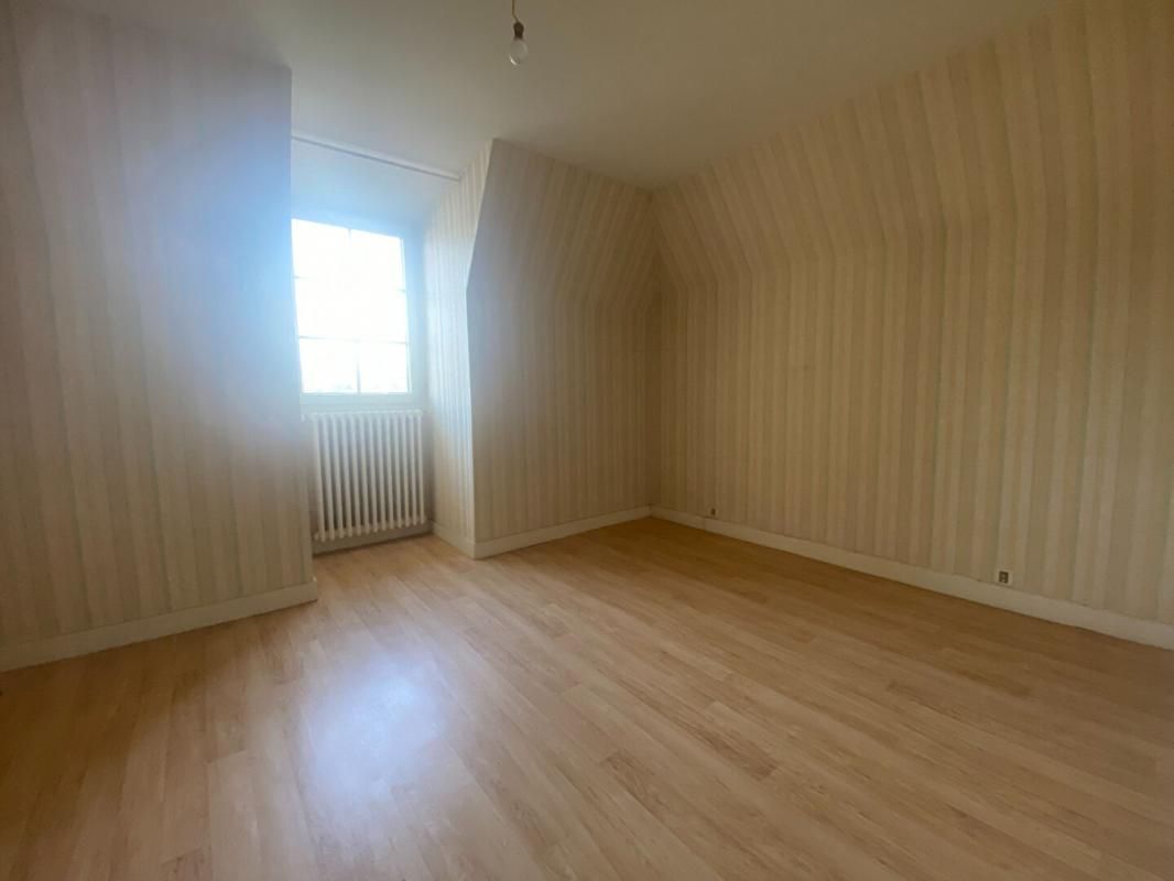 TERRASSON-LAVILLEDIEU Maison Terrasson La Villedieu 5 pièce(s) 136 m2 4